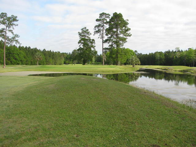 Deerfield Lakes Golf Club - sixth hole