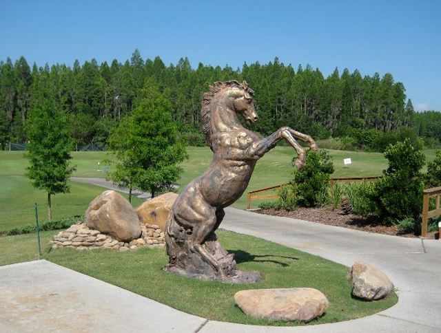 Cheval Golf & Country Club - bronze statue