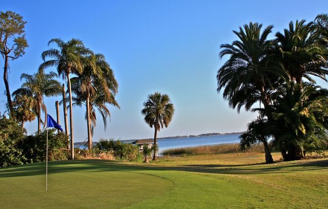 Country Club of Winter Haven - golf course