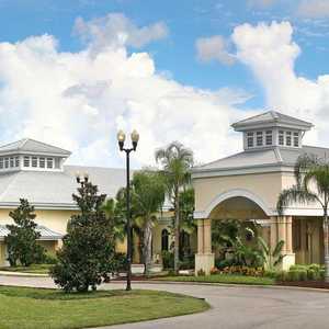 Riverside GC: clubhouse