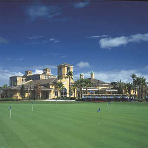 Grande Lakes at Ritz-Carlton Resort: putting green 