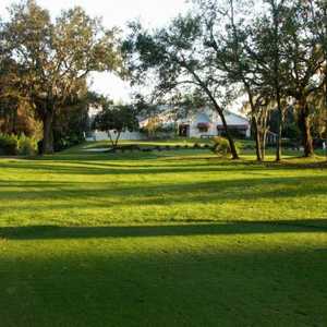 Links of Lake Bernadette: clubhouse